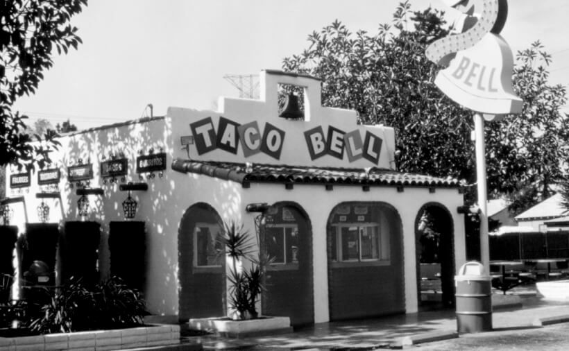 primul-restaurant-taco-bell